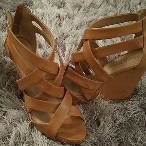 Wedge sandals